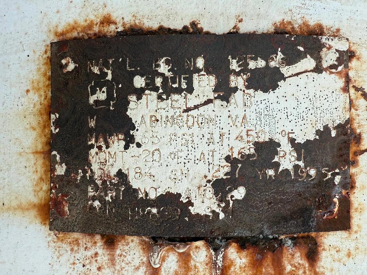 Used Steel FAB Pressure Tank M.A.W.P. 165PSI @ 450°F, M.D.M.T -20°F @ 165PSI, 475 Gal