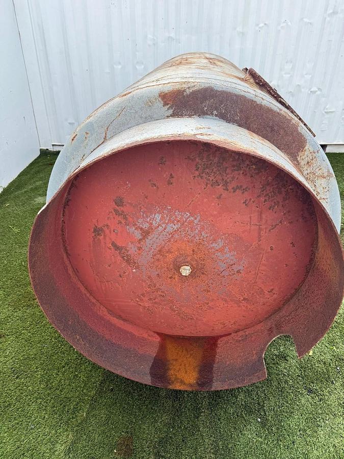 Used Pressure Tank 118”x40”x40” Tank, 530 Gallons