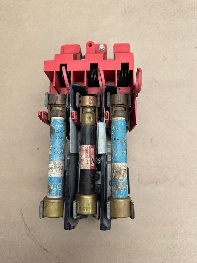 Used Cutler Hammer C361SD Disconnect Switch 60A Fusible