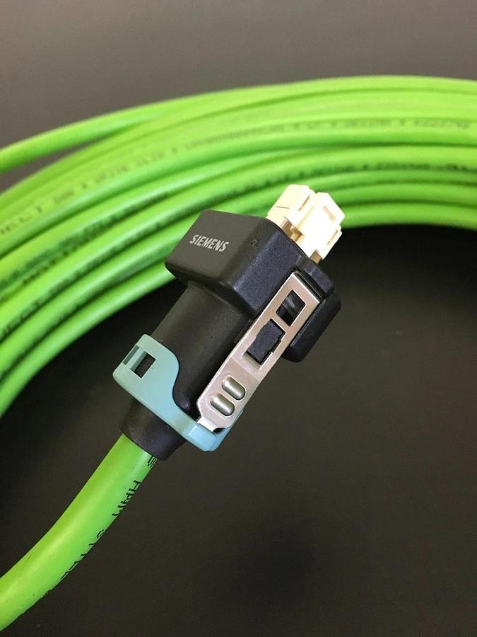 Siemens 6FX5002-2DC10-1CF0 Signal Cable with 24 V MOTION-CONNECT 500, L: 25 m