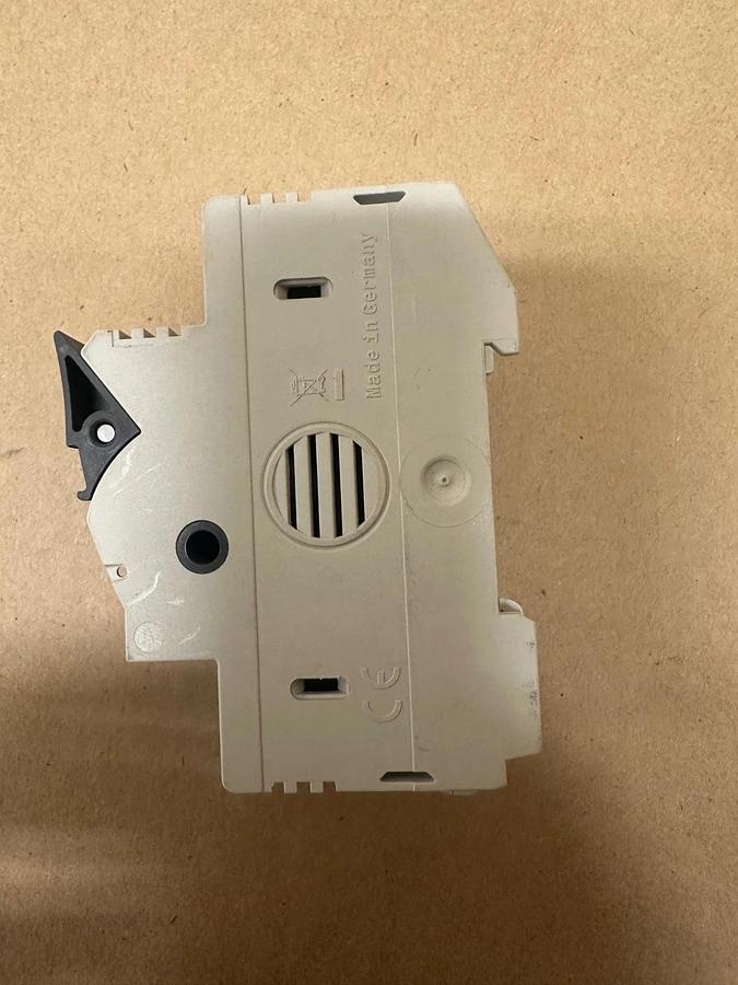 Used Allen Bradley 1492-FB2C30-L 30A, 600V Fuse Holder