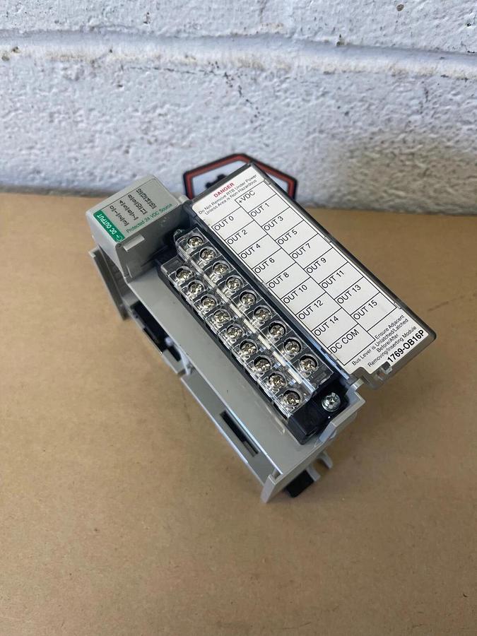 Used Allen-Bradley 1769-OB16P Compact I/O, Series B, 24 VDC, 16 PT