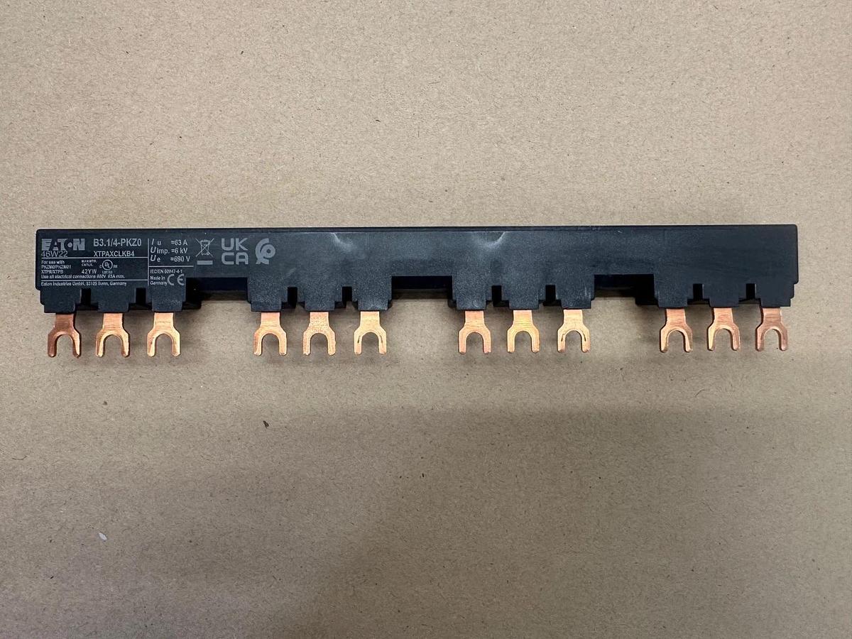 Eaton XTPAXCLKB4 B3.1/4-PKZ0 Busbar *NEW*