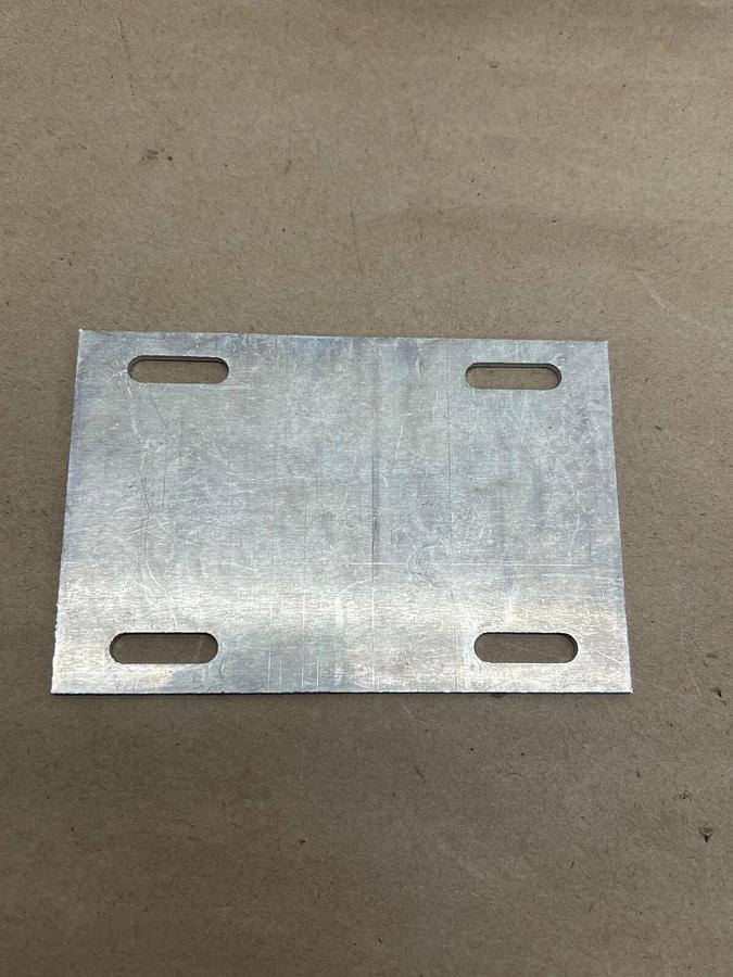 Used Eaton B-LINE R4A SSP Standard Splice Plate - Lot of 28