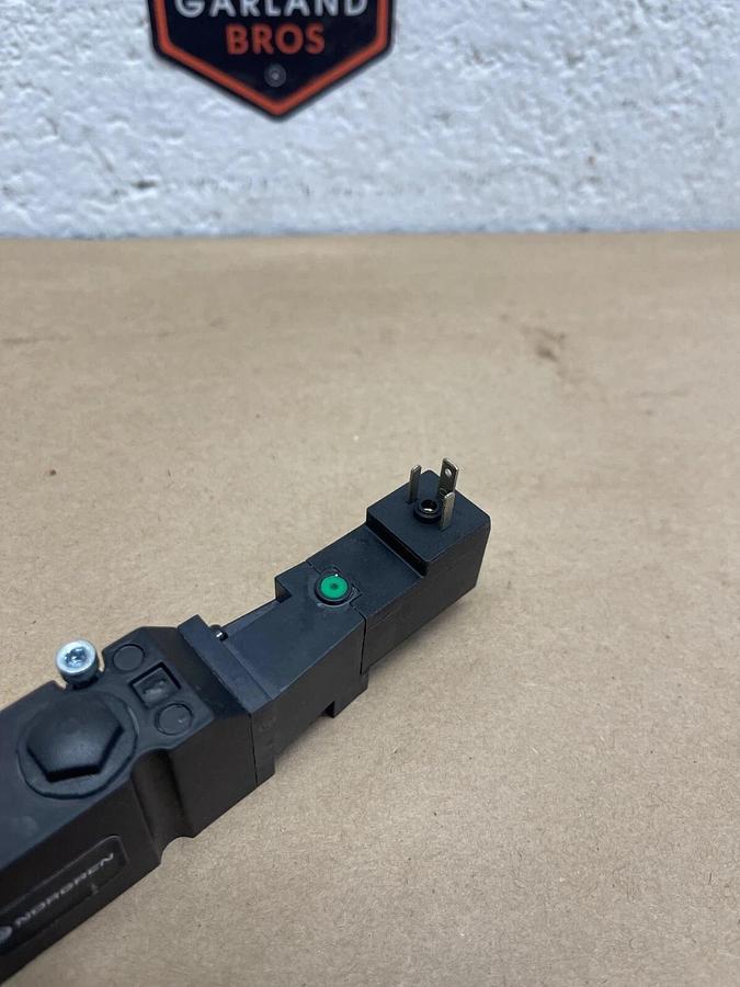 Used Norgren V14R517A-E318A Solenoid Valve, 1.8-10 Bar, 50/60 Hz, 5-50 C