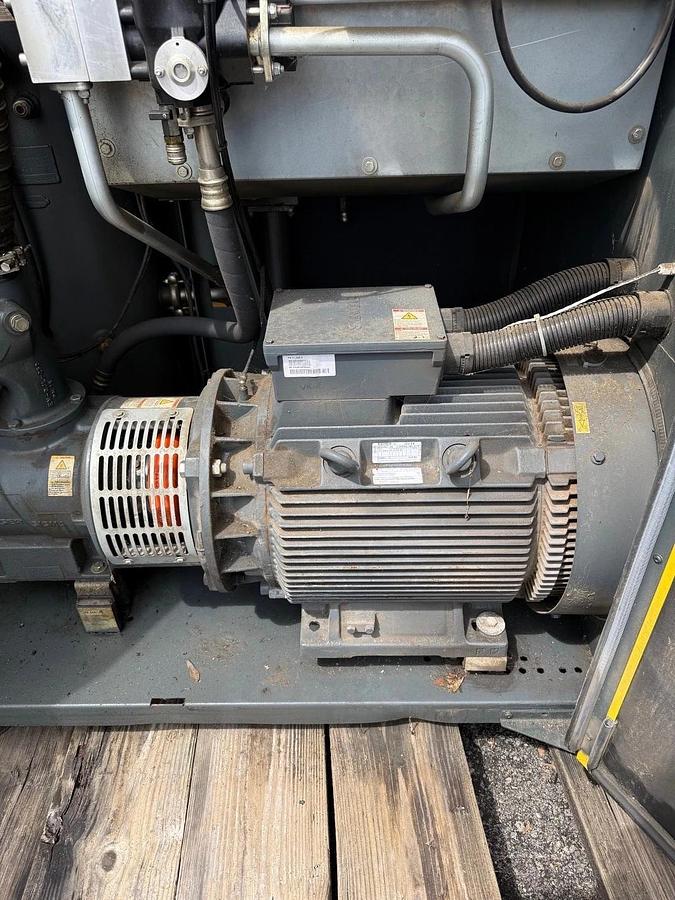 Used Kaeser CSC 75 Rotary Screw Air Compressor, 75Hp, CFM: 345, PSI: 125