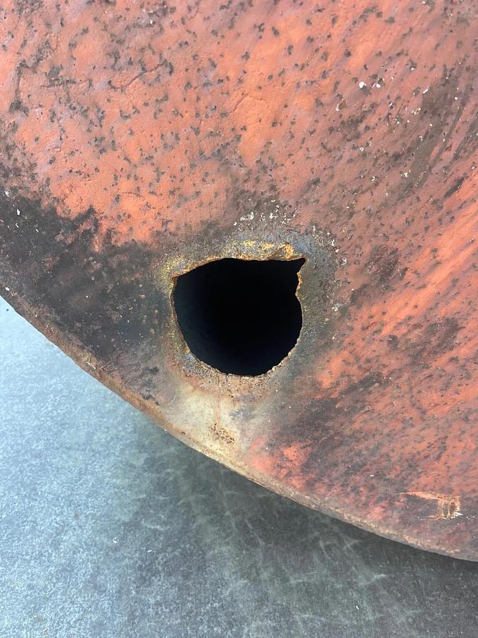 Used 4000 Gal Vertical Liquid Storage Tank, Tank Dia: 7’, Tank H: 14’, Base: 80"x73"