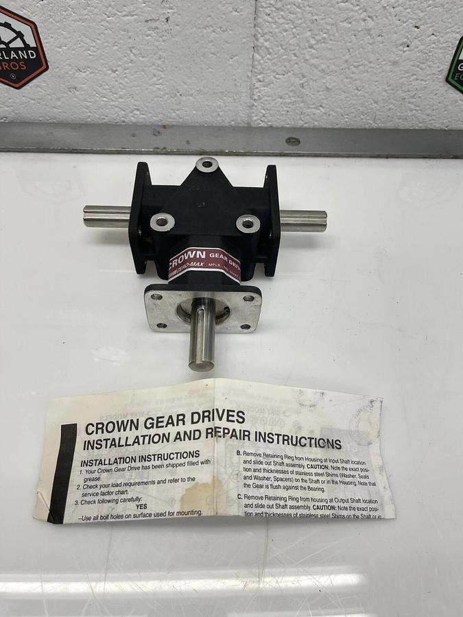 Used Crown C109806, Zero-Max, 90 Degree 3 Way Gear Drive