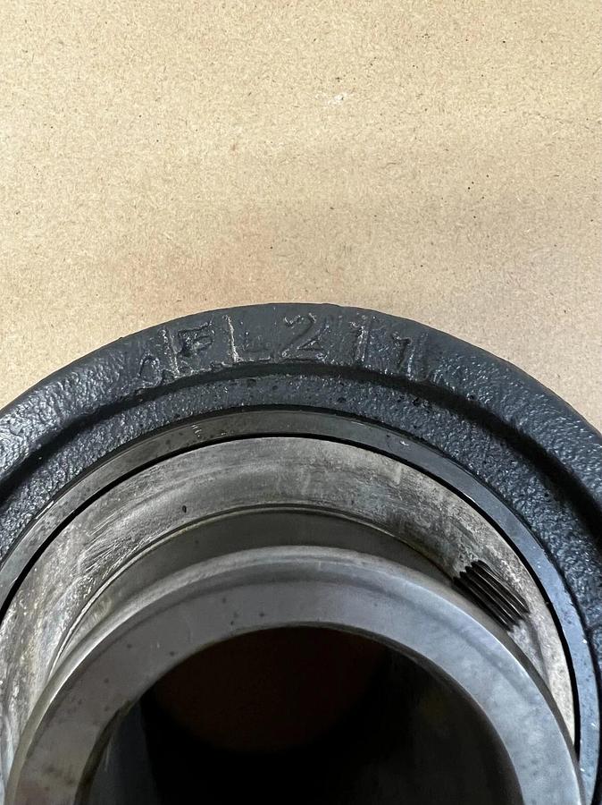 Used IPTCI JEL211 2 Bolt Flange Bearing