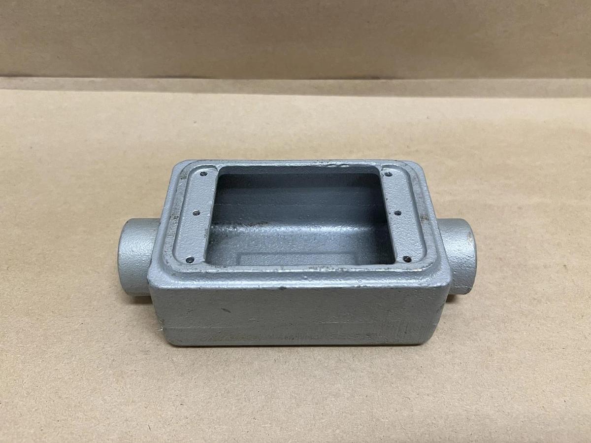 Used Appleton 3/4" Unilet, Type FSC Conduit Body, 18 CU.IN. - Lot of 2