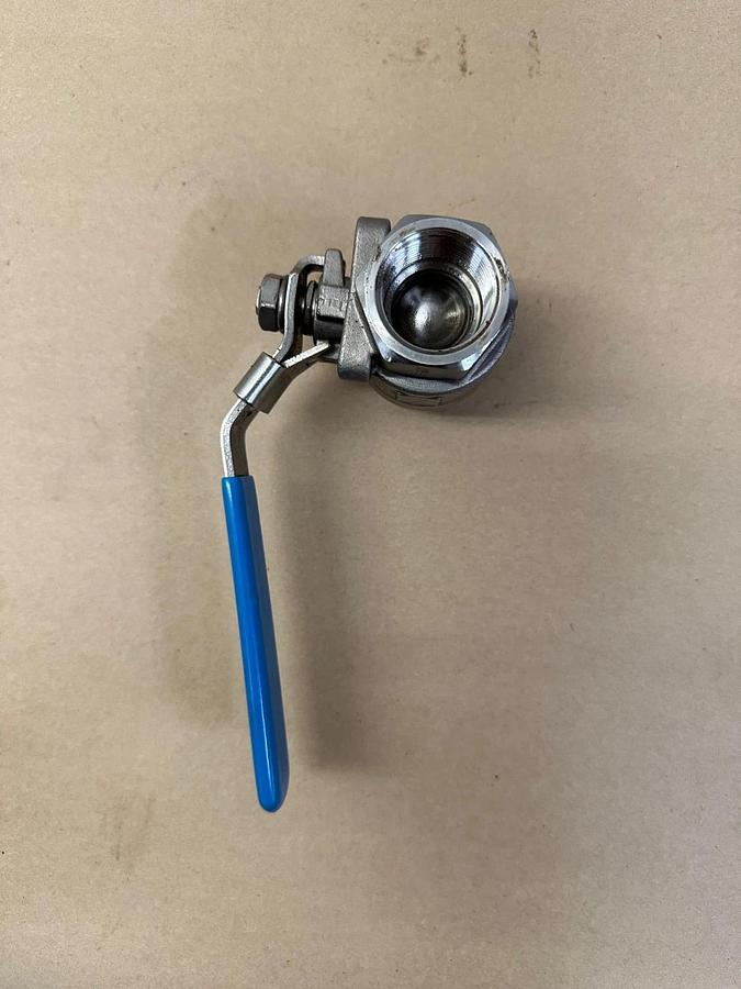 Used Duravalve CF8M 1000 WOG 2 Way 1-1/4” Ball Valve