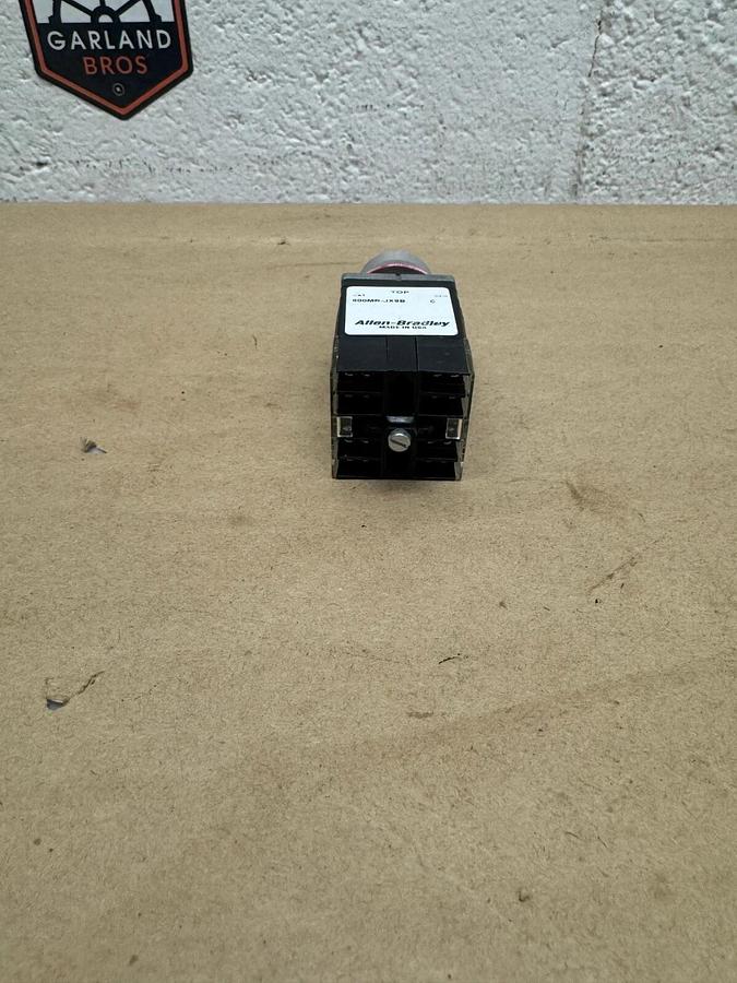 Used Allen Bradley 800MR-JC9B Position Selector Switch