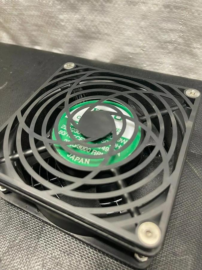 Used Toyo T30, 220/230 VAC, 50/60 Hz, 20/19 W, 2600/3000, Cooling Blower