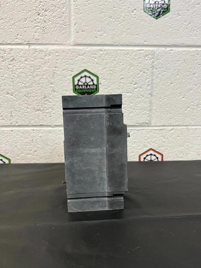 Used General Electric TED134100 Industrial Circuit Breaker 100 AMP 480 VAC 3 Pole