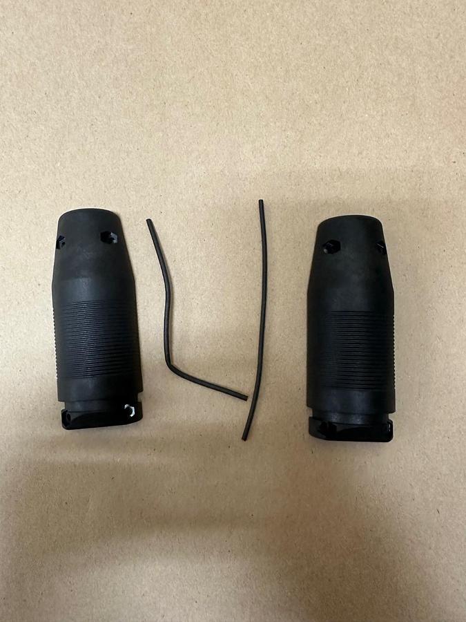 JLG 7003973 Handle, Half