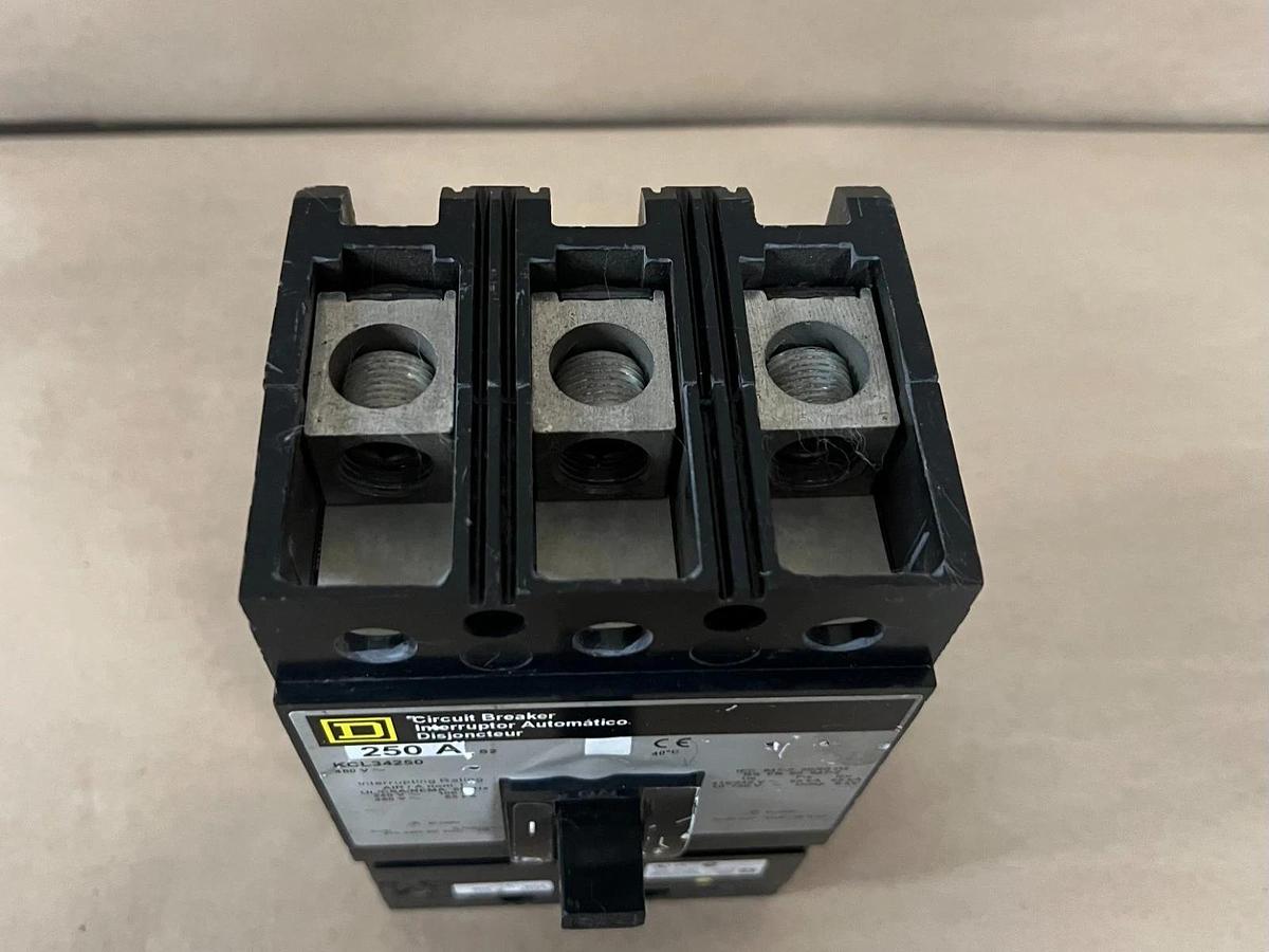 Used Square D KCL34250 480V, 250A Circuit Breaker