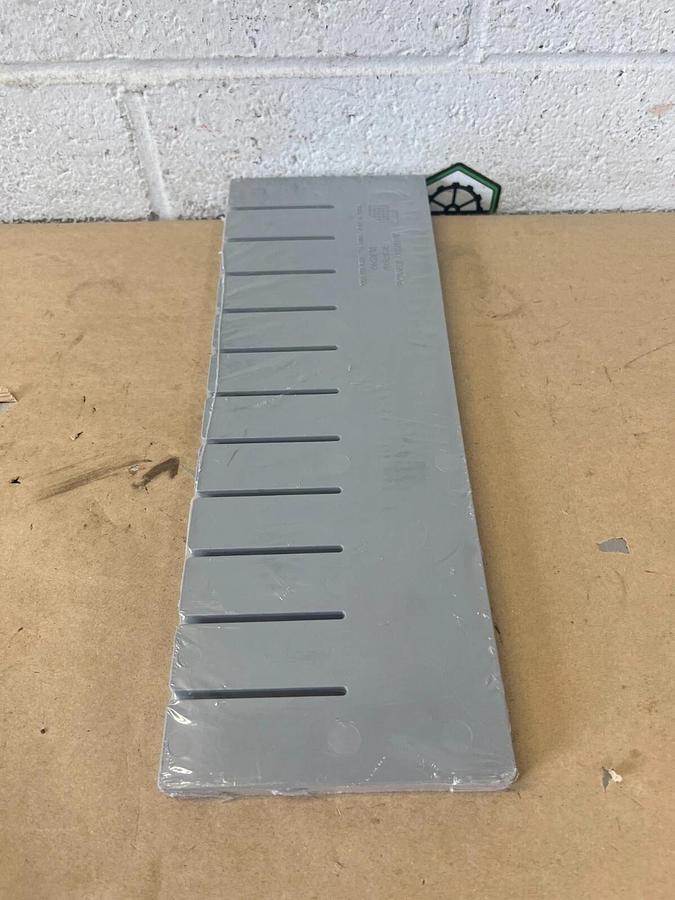 Used Quantum Storage DL 92060 Package of 6 Bin Dividers