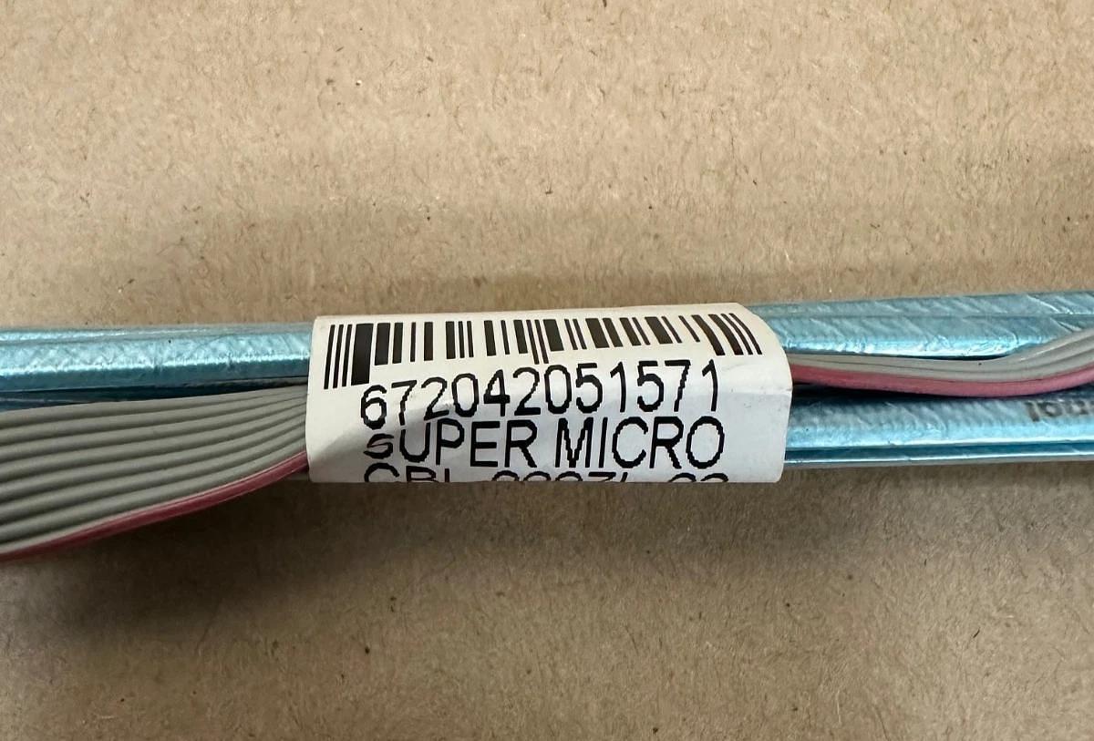 Used SuperMicro 672042051571 MiniSAS to 4 SATA - Lot of 5