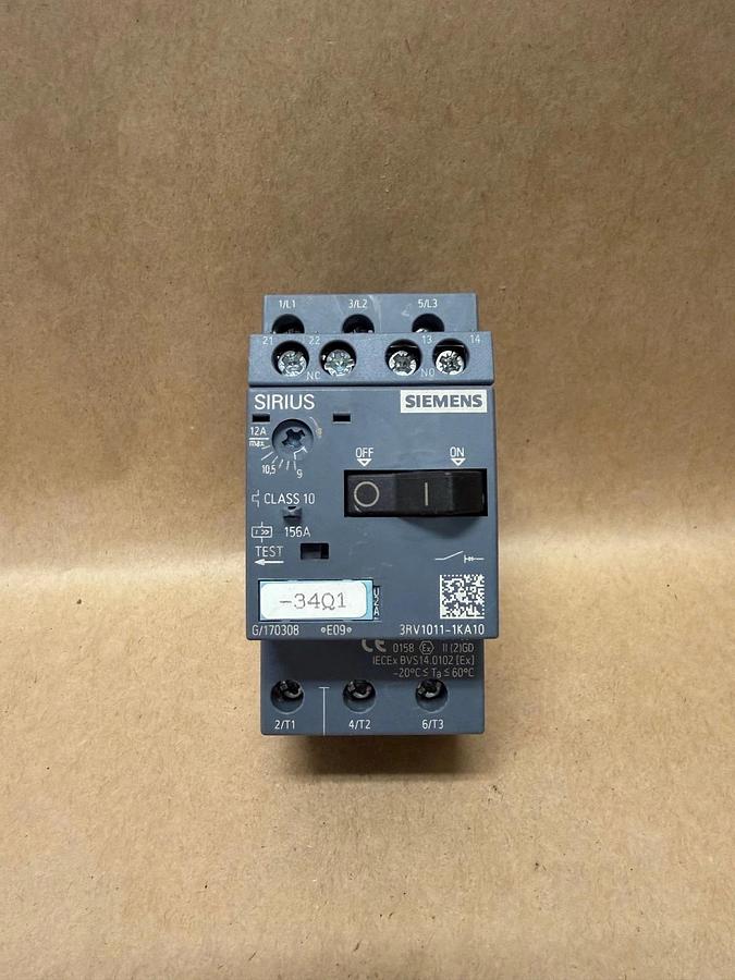 Used Siemens 3RV1011-1KA10 Circuit Breaker