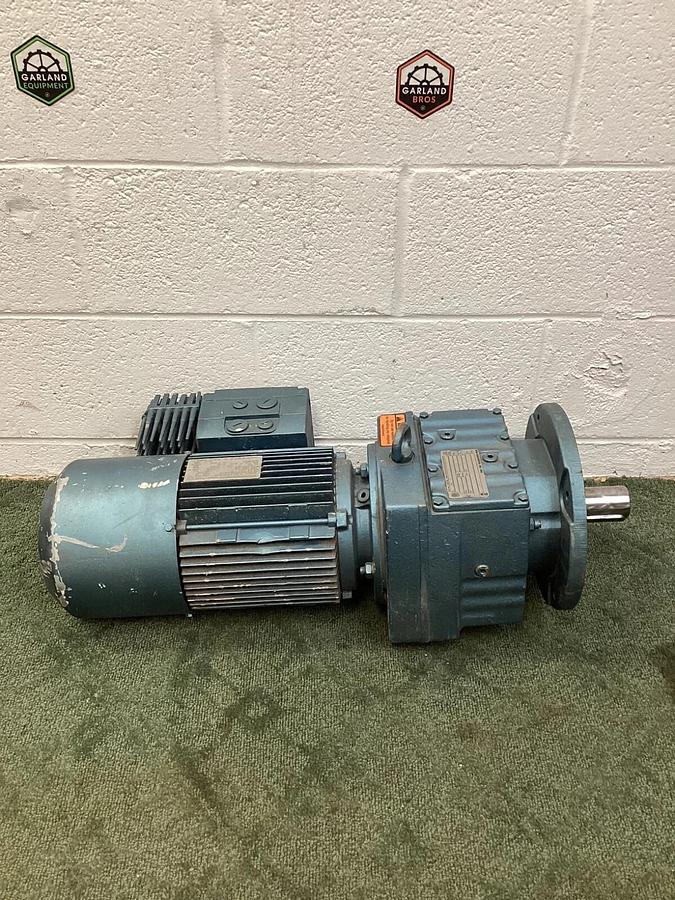 SEW-Eurodrive RF77DT100L4/BMG/MM30 Motor/Gearbox 880152201.06.06.001