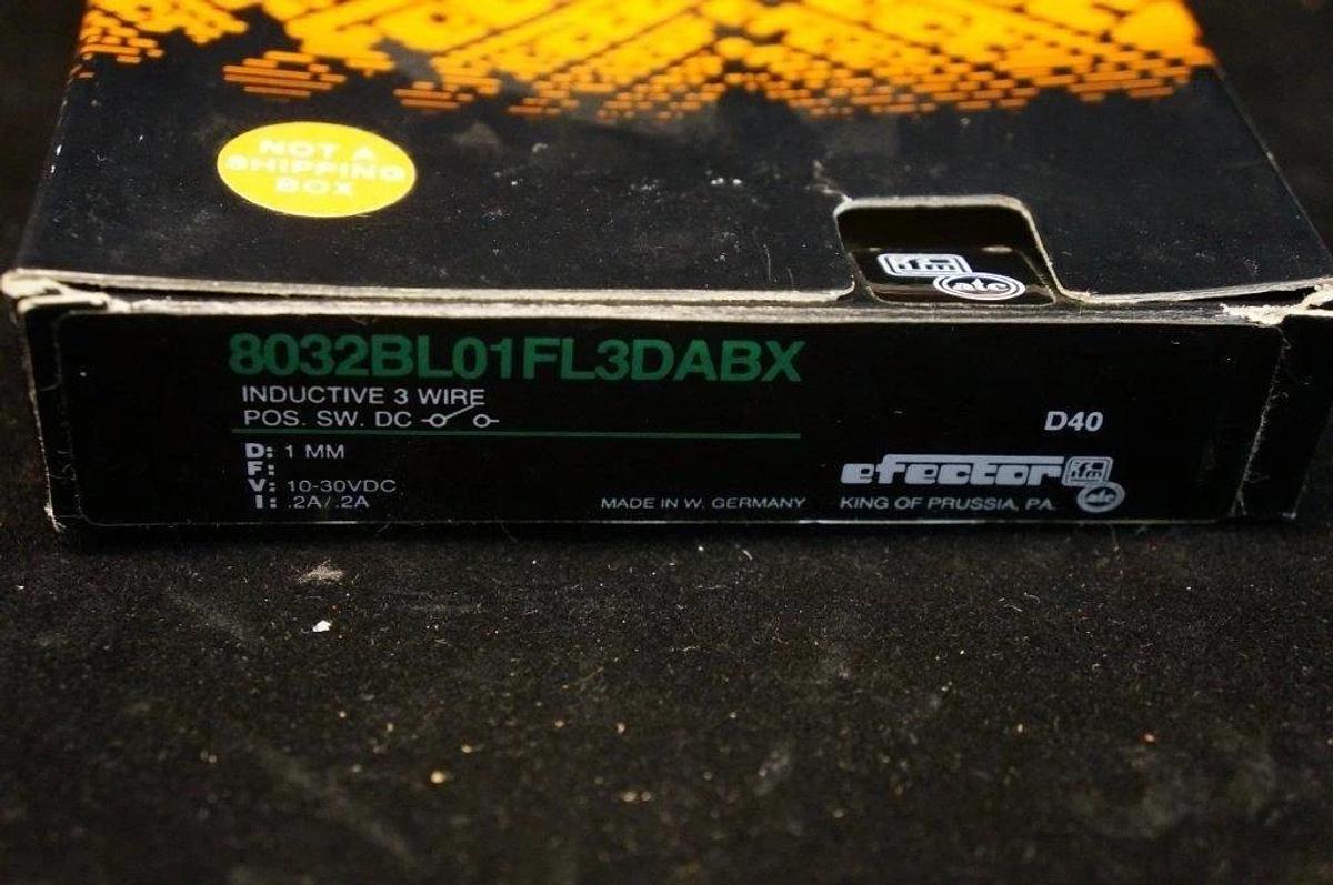 New - open box IFM Efector 8032A 8032BL01FL3DABX 10-30 V DC