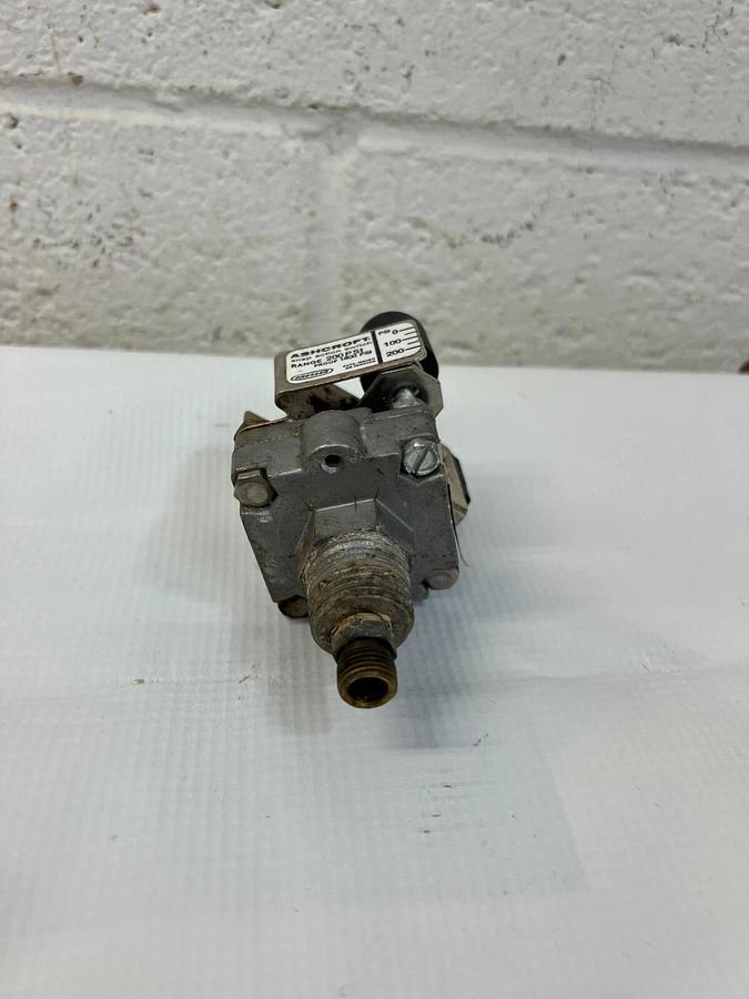 Used Ashcroft 15A-125/250 Snap Action Switch