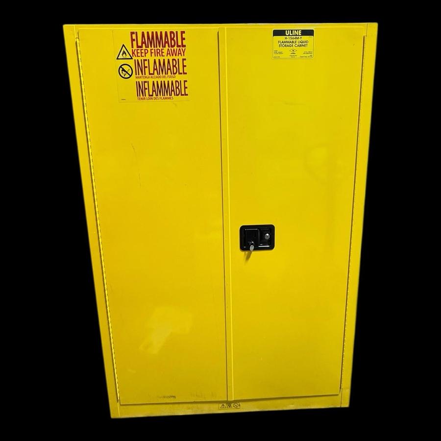 Used Stanley Vidmar Industrial Tool Cabinet w/ Shelf and Door, W:30” H:33” D:27.75”