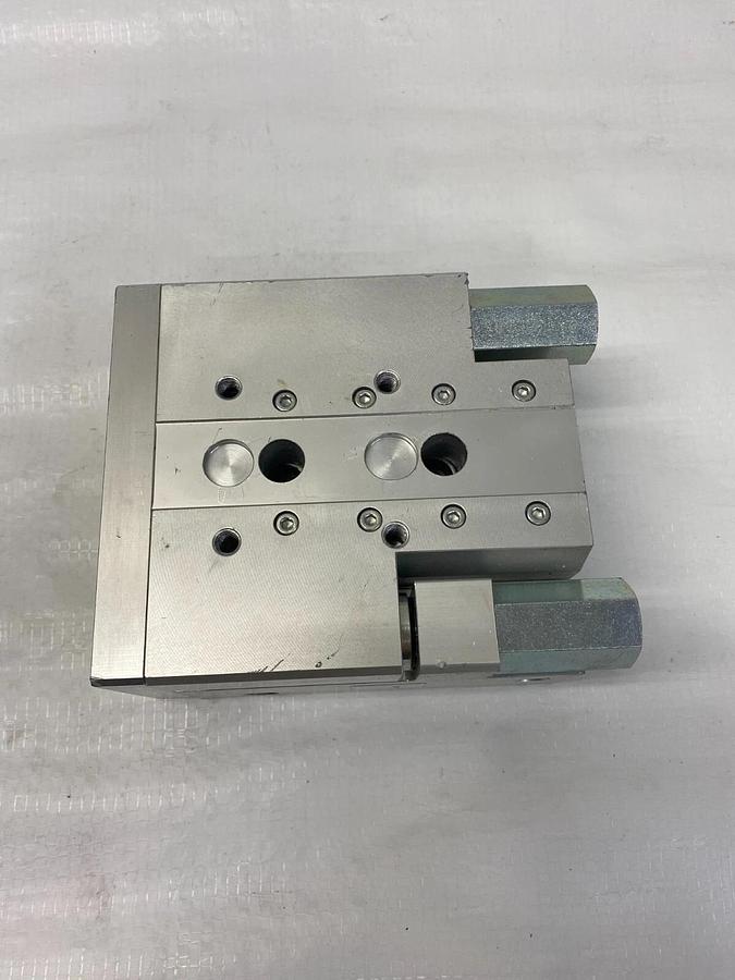 Used Festo SLT-25-40-P-A Mini Sledge Hub