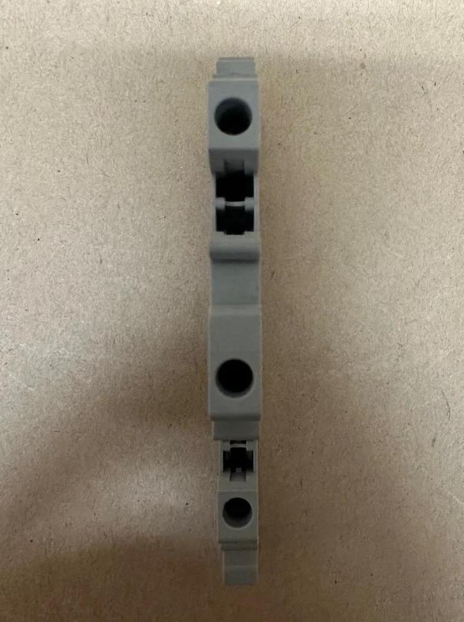 Used Phoenix Contact UT 4-L/L Multi-Level Terminal Block - Lot of 8