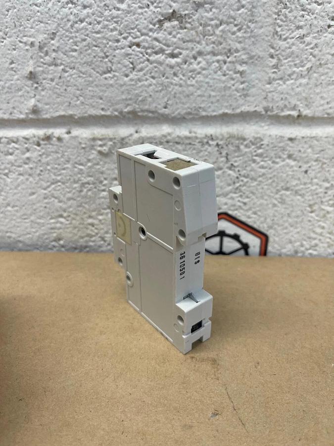 Used Siemens 5SX21 Circuit Breaker 1-Pole, 1 Amp, 230/400 V