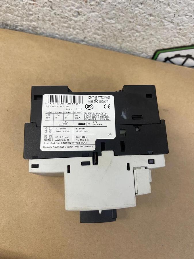 Used Siemens 3RV1021-1CA10 Sirius Motor Circuit Breaker