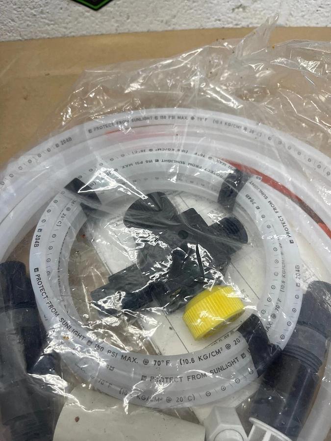 LMI Milton Roy C771-26S Metering Pump 80 PSI 10.00 Max GPH, 120VAC, 50/60Hz 6.3A