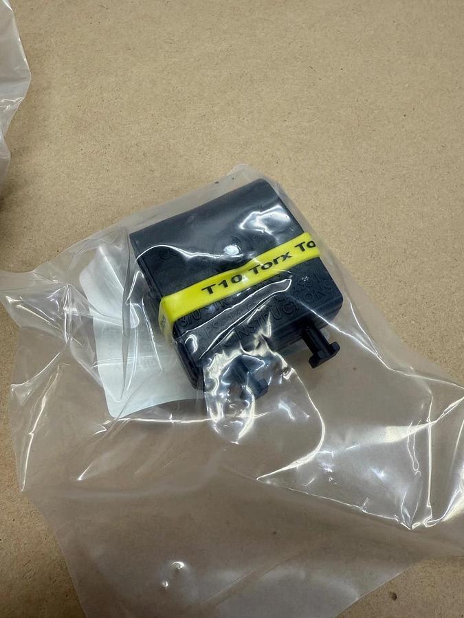 Used Panduit VS-CKP4-000 Connection Kit for Tapping *NEW*