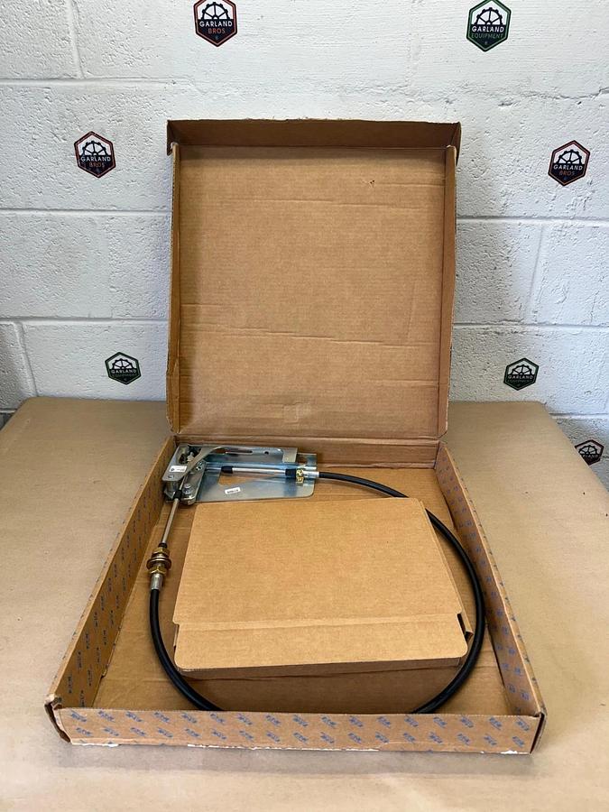 Used Eaton Blue Grid N - Flexible Shaft, 5 Ft Length, 1498D45G28 *NEW*