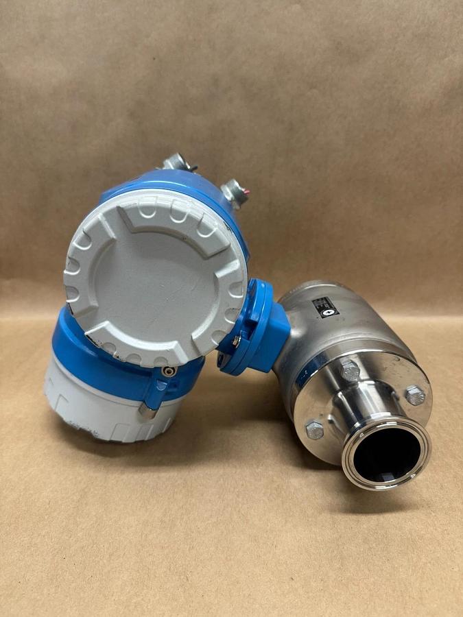 Used Endress + Hauser PROMAG 50 + PROMAG H 50H50-5X36/0 Electromagnetic Flowmeter 2"
