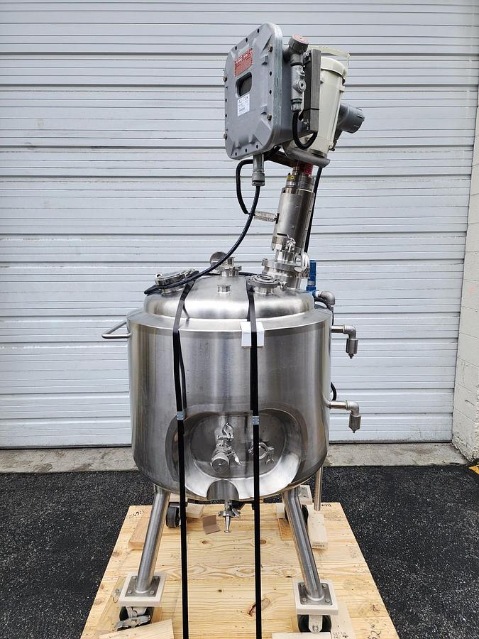 Used Steel Fab Carbon Steel 400 Gallon Pressure Vessel, MAWP: 200 PSI @ 400°F
