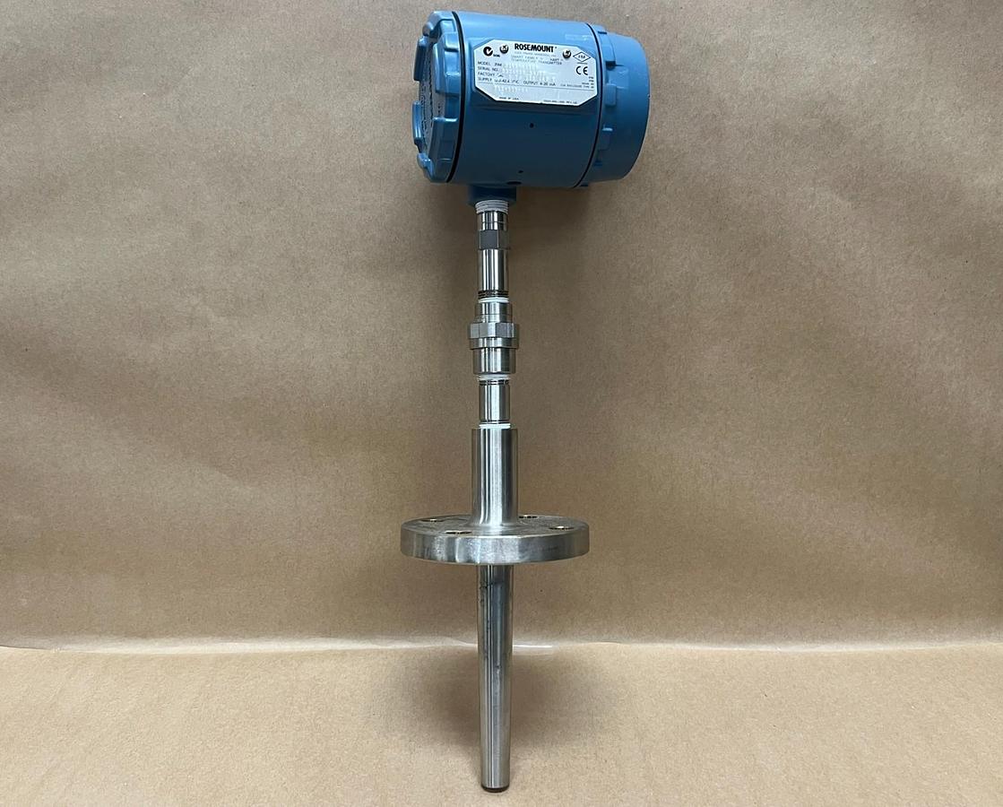 Used Rosemount 3144D1NAM5X104 Temp Transmitter, Book/XF 1-1/2" Flanged Thermowell