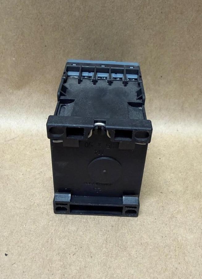 Used Siemens 3RT2016-1BB41 Contactor