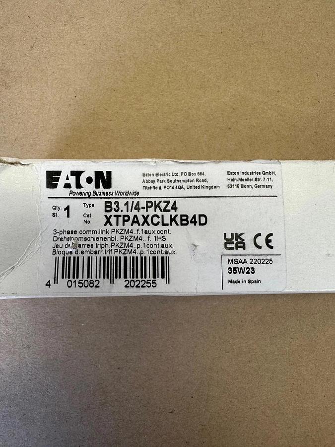 Used Eaton XTPAXCLKB4D Three Phase Busbar Block 4 Circuit Breaker B3.1/4-PKZ4 *NEW*