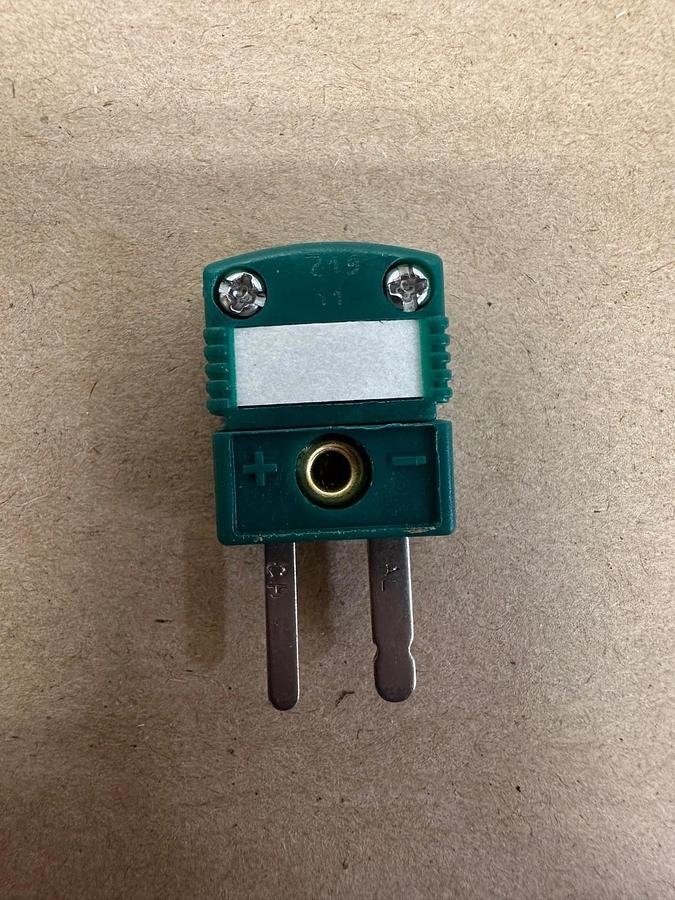 OMEGA DRTB-KI Mini Thermocouple Connector, Type K (Lot of 17) *NEW*