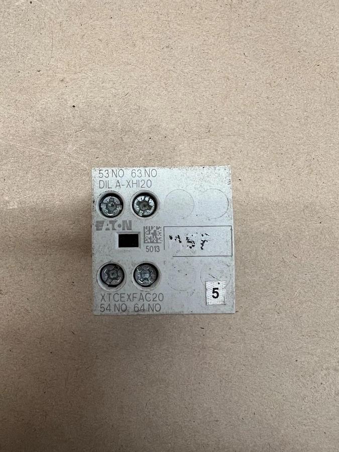 Used Eaton DIL-A-XHI20 Contact Block - Lot of 14