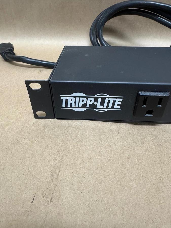 Used Tripp Lite RS-1215-RA 12 Outlet Surge Protector/ Power Strip