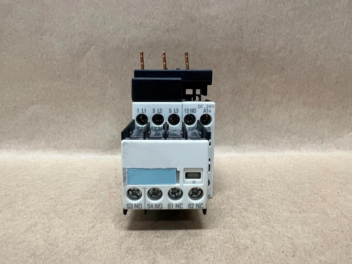 Used Siemens 3RT1015-1BB41 SIRIUS 3R Contactor, 3RH1911-1MA11 Auxiliary Contact Block