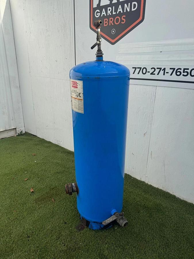 Used Teel 3P272D Epoxy-Lined Tank 42 Gallons, w/ Ball-Valve Fitting