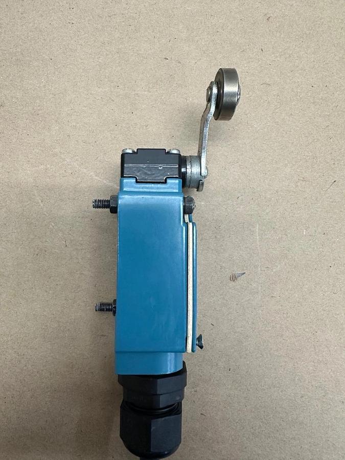 Used Honeywell GLCA1A1B Limit Switch