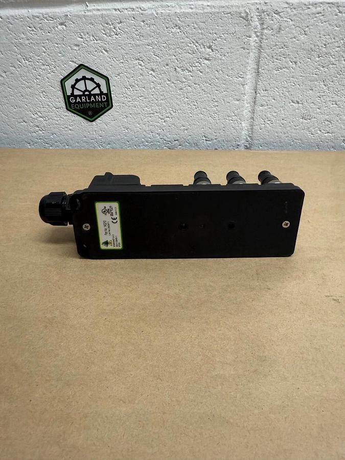 Used IDEM 140213 Junction Block, 8-Ports, 8-Pin M12 Sockets