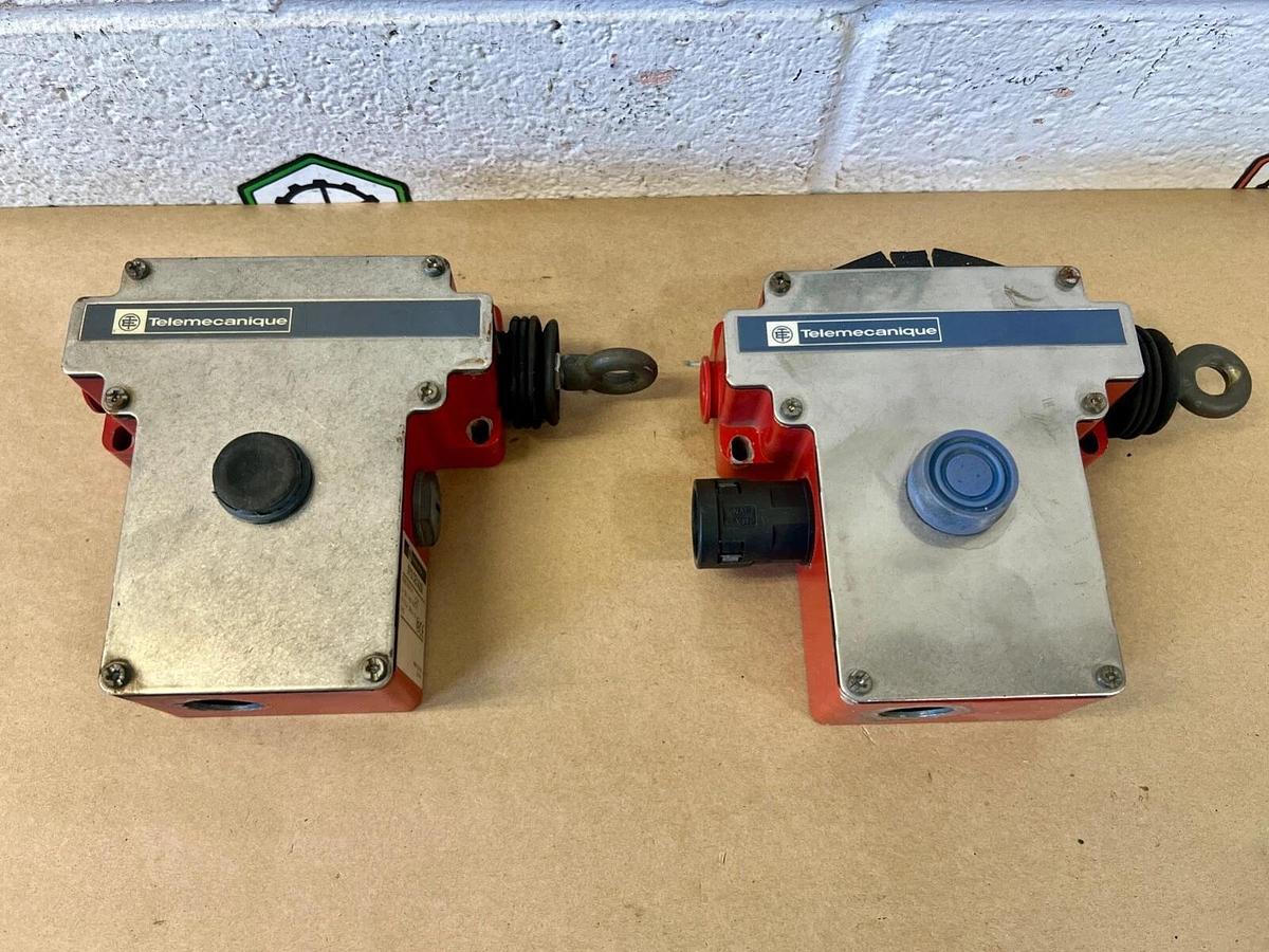 Used Telemecanique XY2CE1A250 Cable Pull Switch