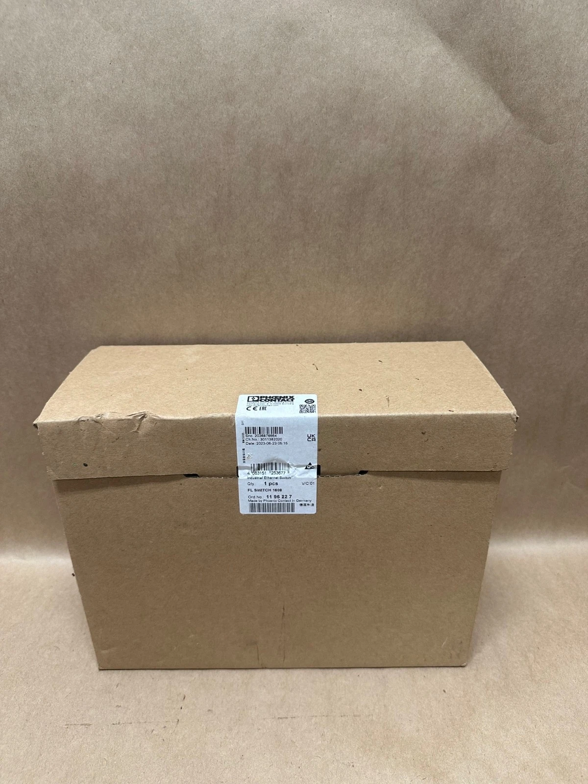 Used Phoenix Contact FL Switch 1608 Industrial Ethernet Switch *FACTORY SEALED*