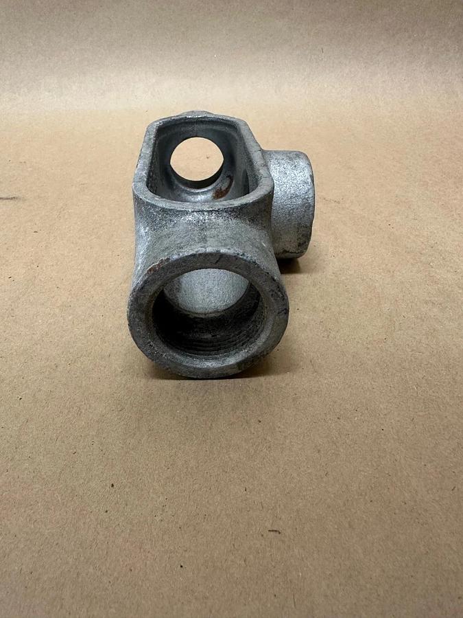 Crouse Hinds T47, 1-1/4” Conduit *NEW*