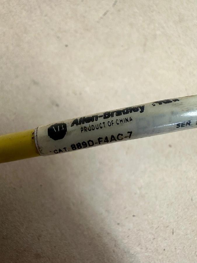 Used Allen Bradley 889D-F4AC-7 Cable, Female